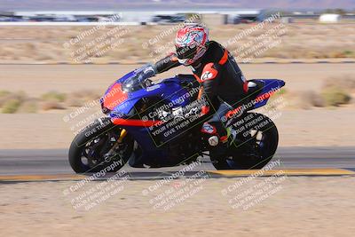 media/Dec-10-2023-SoCal Trackdays (Sun) [[0ce70f5433]]/Turn 9 Inside Set 2 (1115am)/